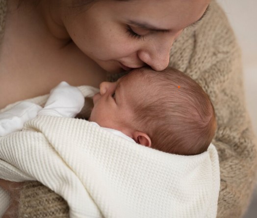 Dificuldades na Amamentação e Pressão Psicológica - Psicóloga Especialista em Psicologia Perinatal Fernanda Cernea