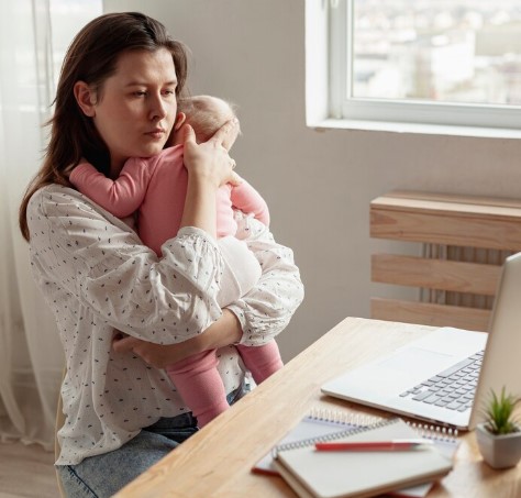 Equilíbrio entre Maternidade e Vida Profissional - Psicóloga Especialista em Psicologia Perinatal Fernanda Cernea